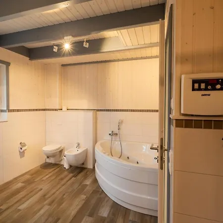 Holiday home Mirow,